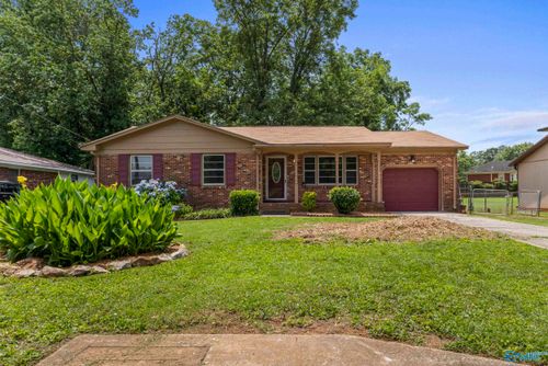 2703 Oakdale Ter Nw, Huntsville, AL, 35810-2835 | Card Image