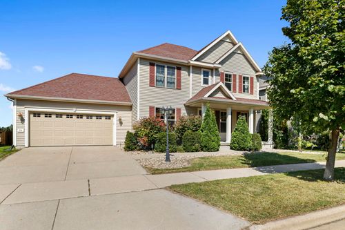 514 Pine Lawn Pkwy, VERONA, WI, 53593-9171 | Card Image