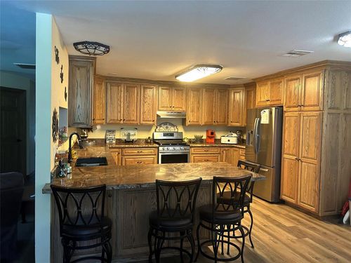 1802 29th St, Orange, TX, 77630-3008 | Card Image