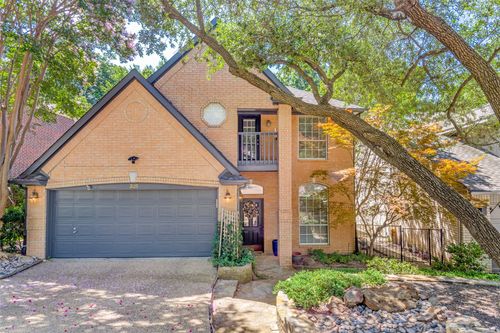 325 Valiant Dr, Rockwall, TX, 75032-8404 | Card Image