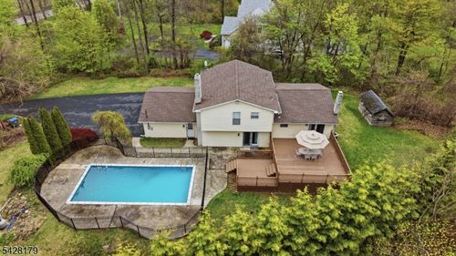 1000 Harmony Brass Castle Rd, Washington, NJ, 07882-3904 | Card Image
