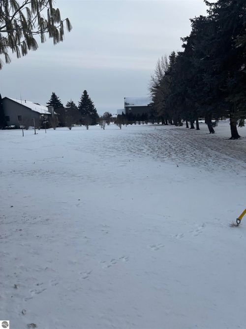 2135 E Pickard Rd, Mt Pleasant, MI, 48858-6012 | Card Image