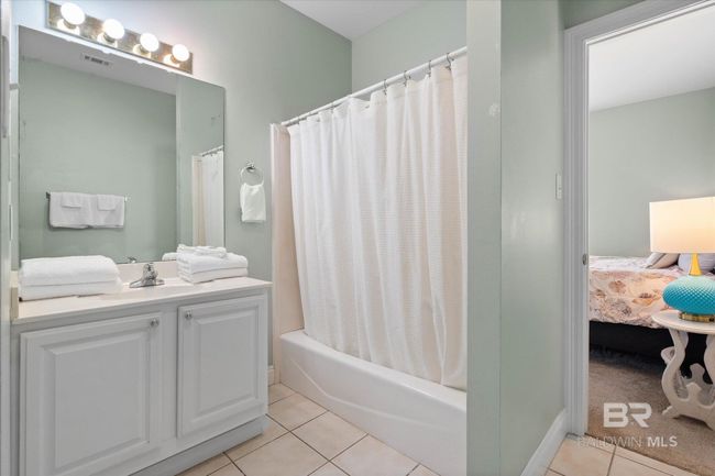 Bathroom | Image 12