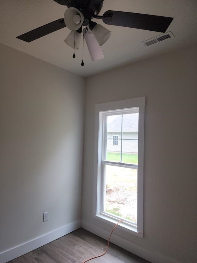 1804 Woodbreeze Cir Se, House other with 3 bedrooms, 2 bathrooms and null parking in Hartselle AL | Image 13