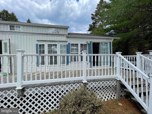 421 Campstead Cir, Blakeslee, PA, 18610-7501 | Card Image