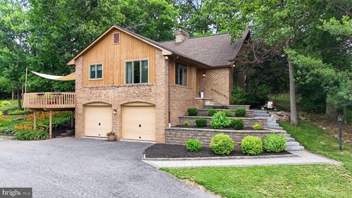 2571 Valley View Road, MORGANTOWN, PA, 19543 | Card Image