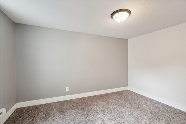702 9 Th St Sw, Home with 0 bedrooms, 0 bathrooms and 3 parking in Cedar Rapids IA | Image 18