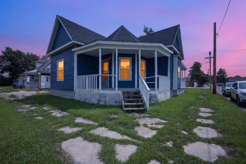 320 Johnson St, MOBERLY, MO, 65270-1341 | Card Image