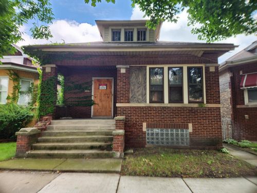 8119 S Perry Ave, Chicago, IL, 60620-1231 | Card Image