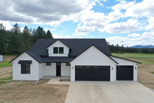 26433 N Spotted Rd, Deer Park, WA, 99006-9771 | Card Image
