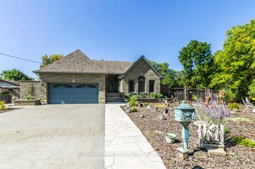 34 Nimmo St, Paris, ON, N3L2H9 | Card Image