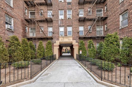 apt-4c-48-35 43rd St, Woodside, NY, 11377-6831 | Card Image