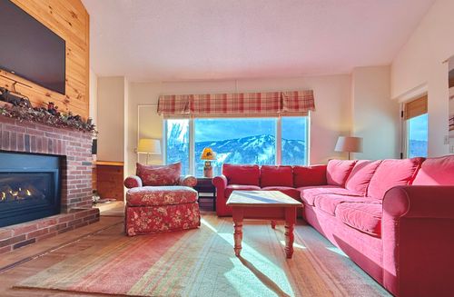 pines-k-337 Handle Road, Dover, VT, 05356 | Card Image