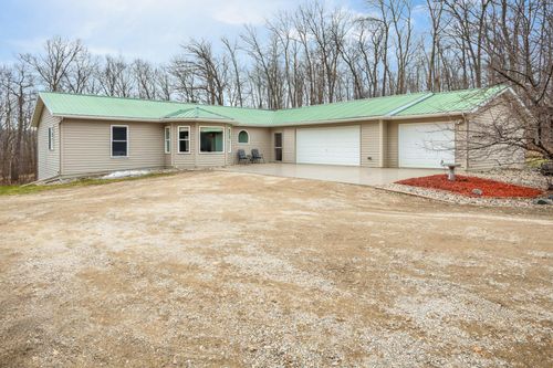 10100 Maple Ln, Detroit Lakes, MN, 56501-7282 | Card Image