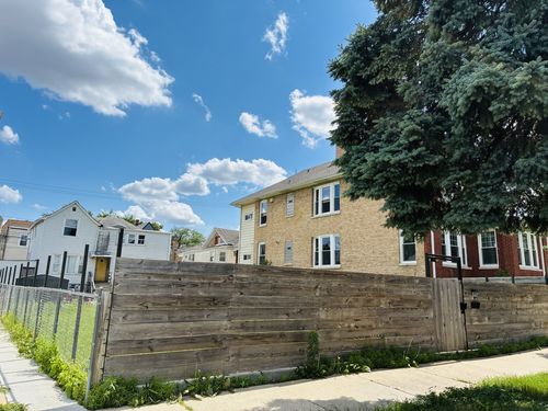 4925 W Warwick Ave, Chicago, IL, 60641-3514 | Card Image