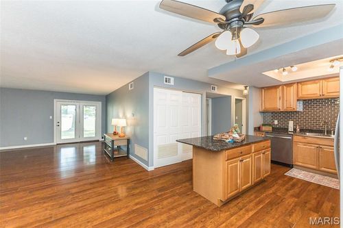 apt-103-1400 Heritage Lndg, Saint Charles, MO, 63303-6186 | Card Image
