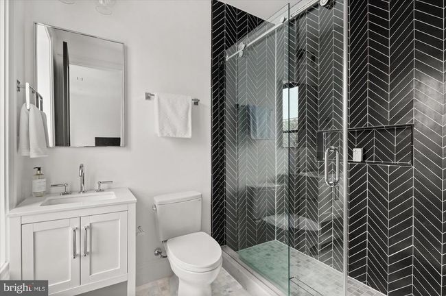 1722 Q St Nw, Townhouse with 6 bedrooms, 5 bathrooms and null parking in WASHINGTON DC | Image 22