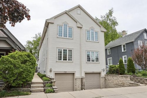 1739 N Warren Avenue, Milwaukee, WI, 53202 | Card Image