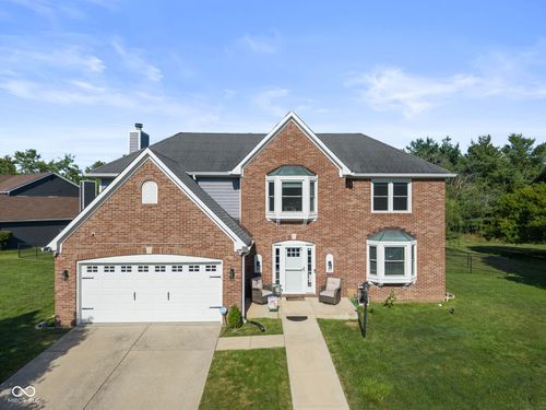 10532 Beacon Ln, Indianapolis, IN, 46256-9796 | Card Image