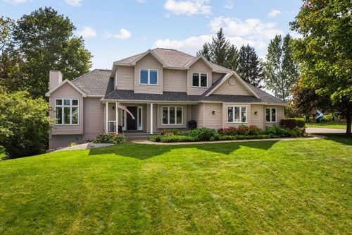 4869 Westchester Cmns, Traverse City, MI, 49684-8388 | Card Image