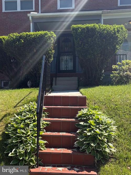 1575 Stonewood Rd, BALTIMORE, MD, 21239-4040 | Card Image