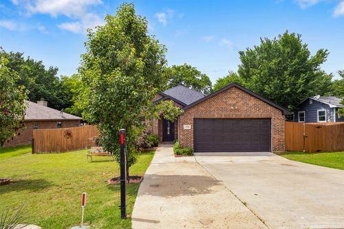 520 Stafford Dr, Seagoville, TX, 75159-3462 | Card Image