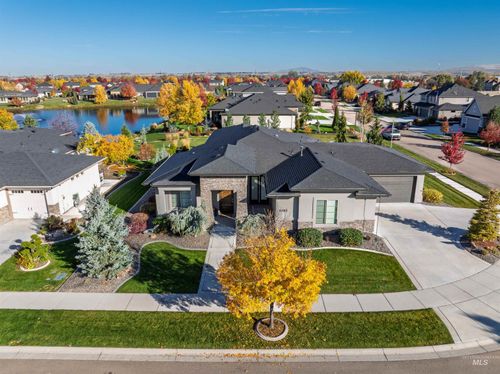 9282 W Deerfawn Dr, Star, ID, 83669-6058 | Card Image