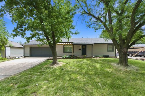 908 S Dalton Dr, Wichita, KS, 67207-3222 | Card Image