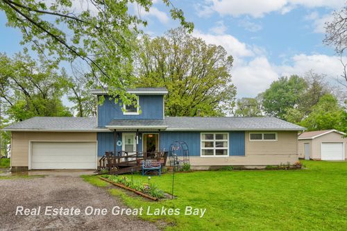 959 N Cass Ave, Vassar, MI, 48768-1406 | Card Image