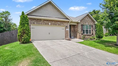 103 Mere Ct Nw, Madison, AL, 35757-5401 | Card Image