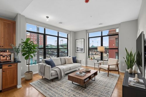 102-270 4th St E, Saint Paul, MN, 55101-2706 | Card Image