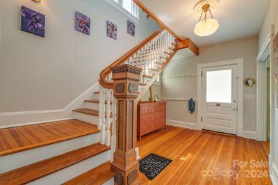 19 Washington Road, House other with 5 bedrooms, 4 bathrooms and null parking in Asheville NC | Image 3