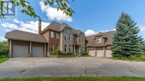 7472 Ashburn Rd, Whitby, ON, L1M1L4 | Card Image