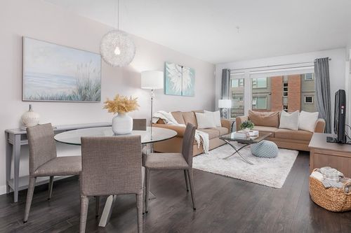 301-1673 Lloyd Ave, North Vancouver, BC, V7P0A9 | Card Image