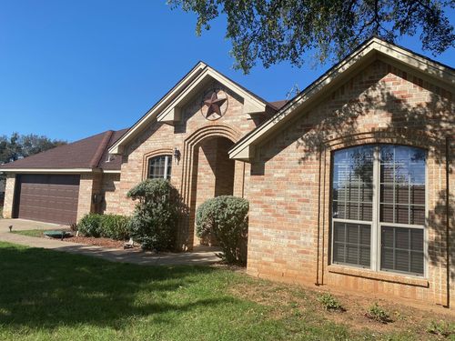 1708 Rockview Dr, Granbury, TX, 76049-5734 | Card Image