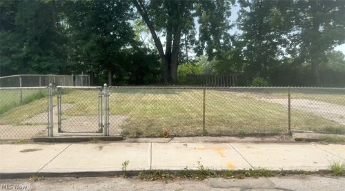 2566 W 27th St, Cleveland, OH, 44113-4712 | Card Image