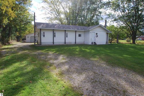 3276 E Sage Lake Road, Lupton, MI, 48635 | Card Image
