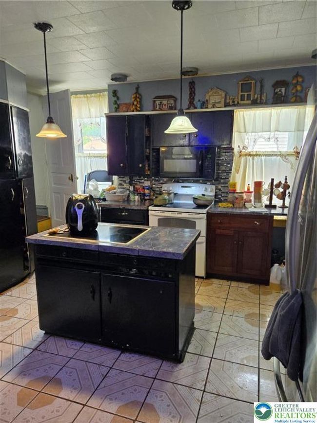 2018 Hanover Ave, House other with 4 bedrooms, 2 bathrooms and null parking in Allentown PA | Image 22