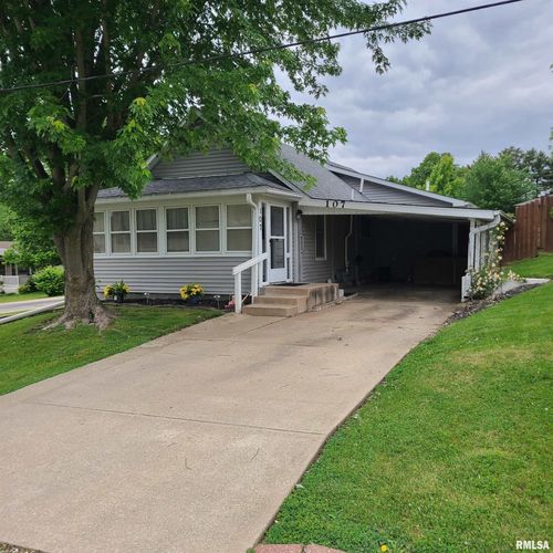 107 Division St, East Galesburg, IL, 61430-5005 | Card Image