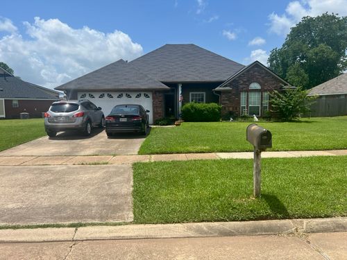 5782 Bayou Dr, Bossier City, LA, 71112-4976 | Card Image