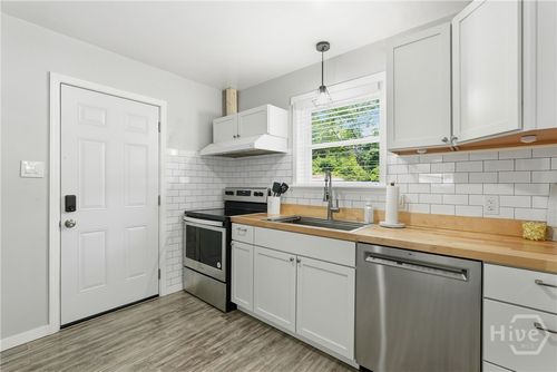 26 Merrydell Dr, Savannah, GA, 31419-2902 | Card Image