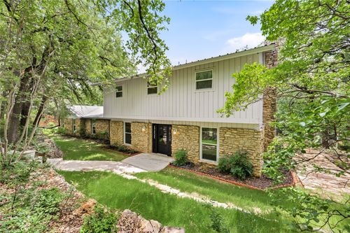 2127 Los Robles St, Grapevine, TX, 76051-4344 | Card Image