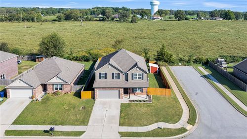 1253 E Ridge View Dr, Siloam Springs, AR, 72761-4078 | Card Image