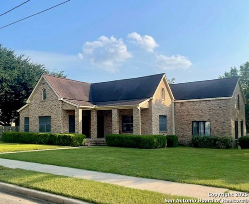 1120 N Avenue D, Shiner, TX, 77984 | Card Image