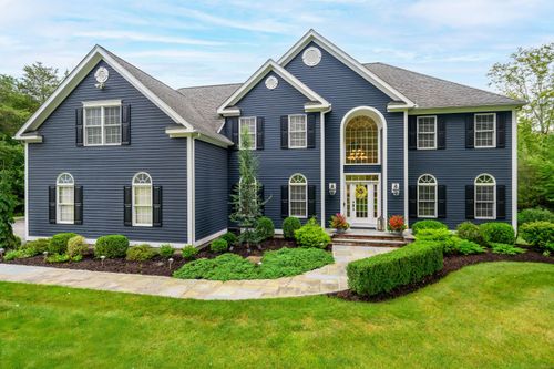 5 Cider Mill Rd, Sandy Hook, CT, 06482-1586 | Card Image