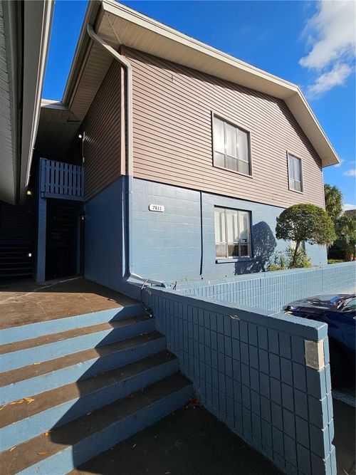 apt-5-7611 Paula Dr, TAMPA, FL, 33615-4144 | Card Image