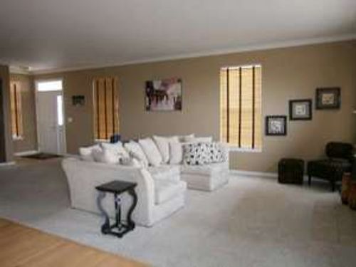 431-431 Nelson Dr, Geneva, IL, 60134-4690 | Card Image