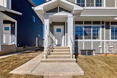 425 Chelsea Rd, Home with 3 bedrooms, 2 bathrooms and 2 parking in Chestermere AB | Image 2