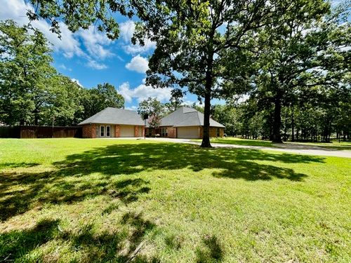 232 Wooded Hills Dr, Powderly, TX, 75473-5640 | Card Image