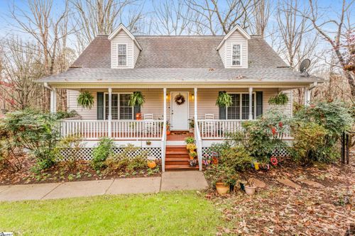 2000 Ridgeview Ln, Seneca, SC, 29678-4261 | Card Image